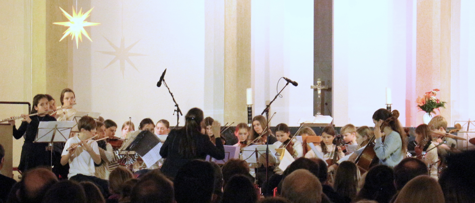Vorweihnachtsfreude beim Weihnachtskonzert der CvO-MusikerInnen