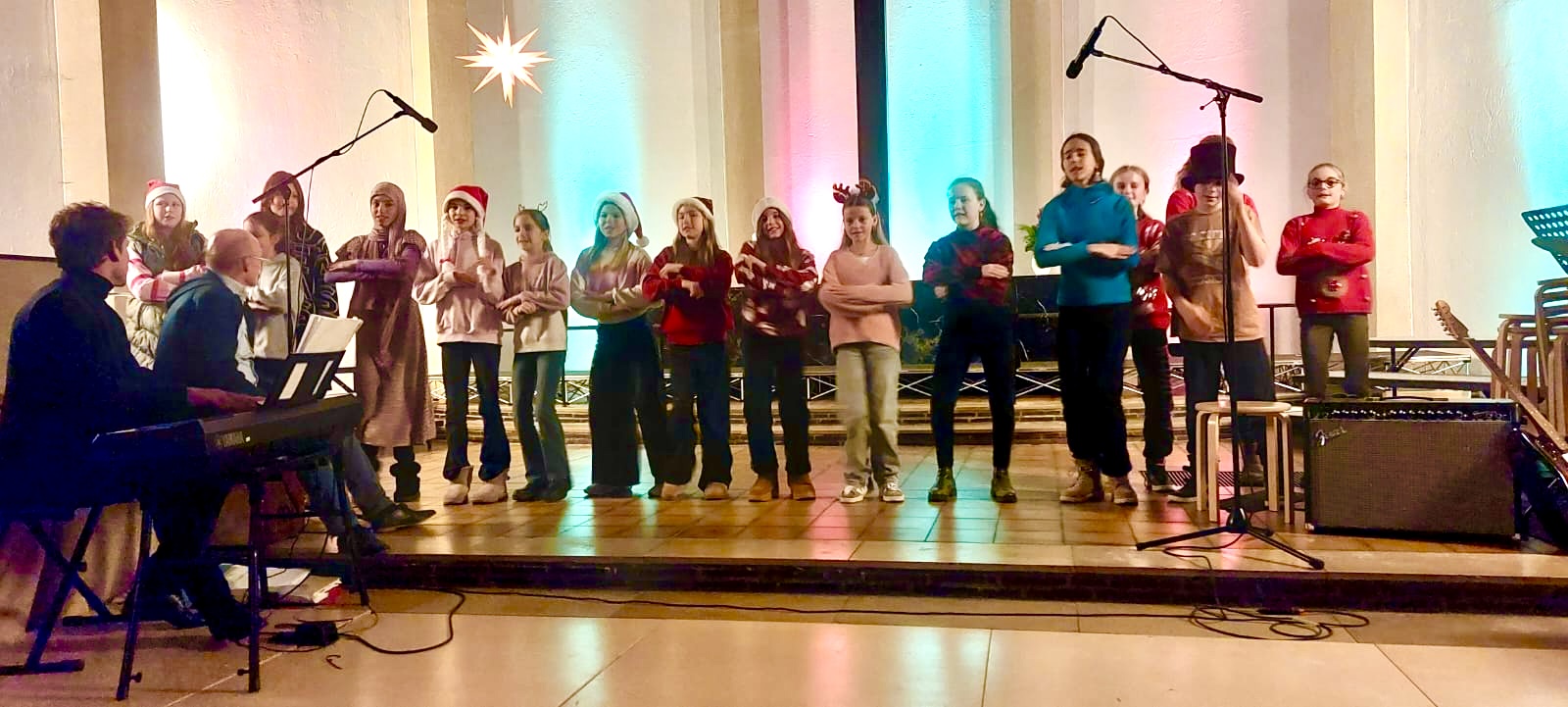 Modernes und Besinnliches beim diesjährigen CvO-Weihnachtskonzert 